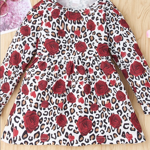 NWOT Girls Floral Dress and Pant Set. Size: 4-5T Color:Red - Picture 3 of 7